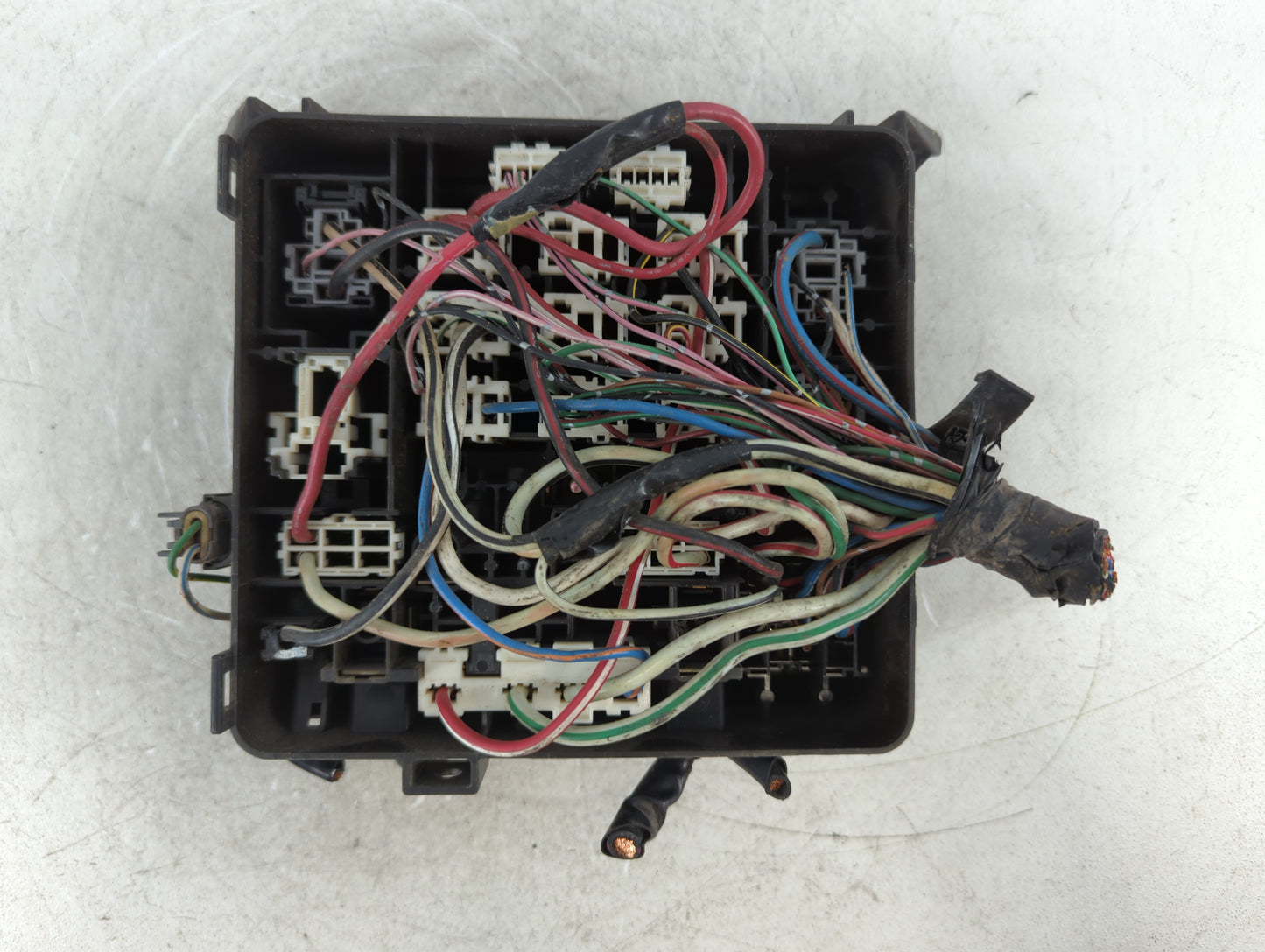 2006-2009 Mercedes-Benz Ml350 Fusebox Fuse Box Panel Relay Module P/N:897239 3680 Fits Fits 2006 2007 2008 2009 OEM Used Aut