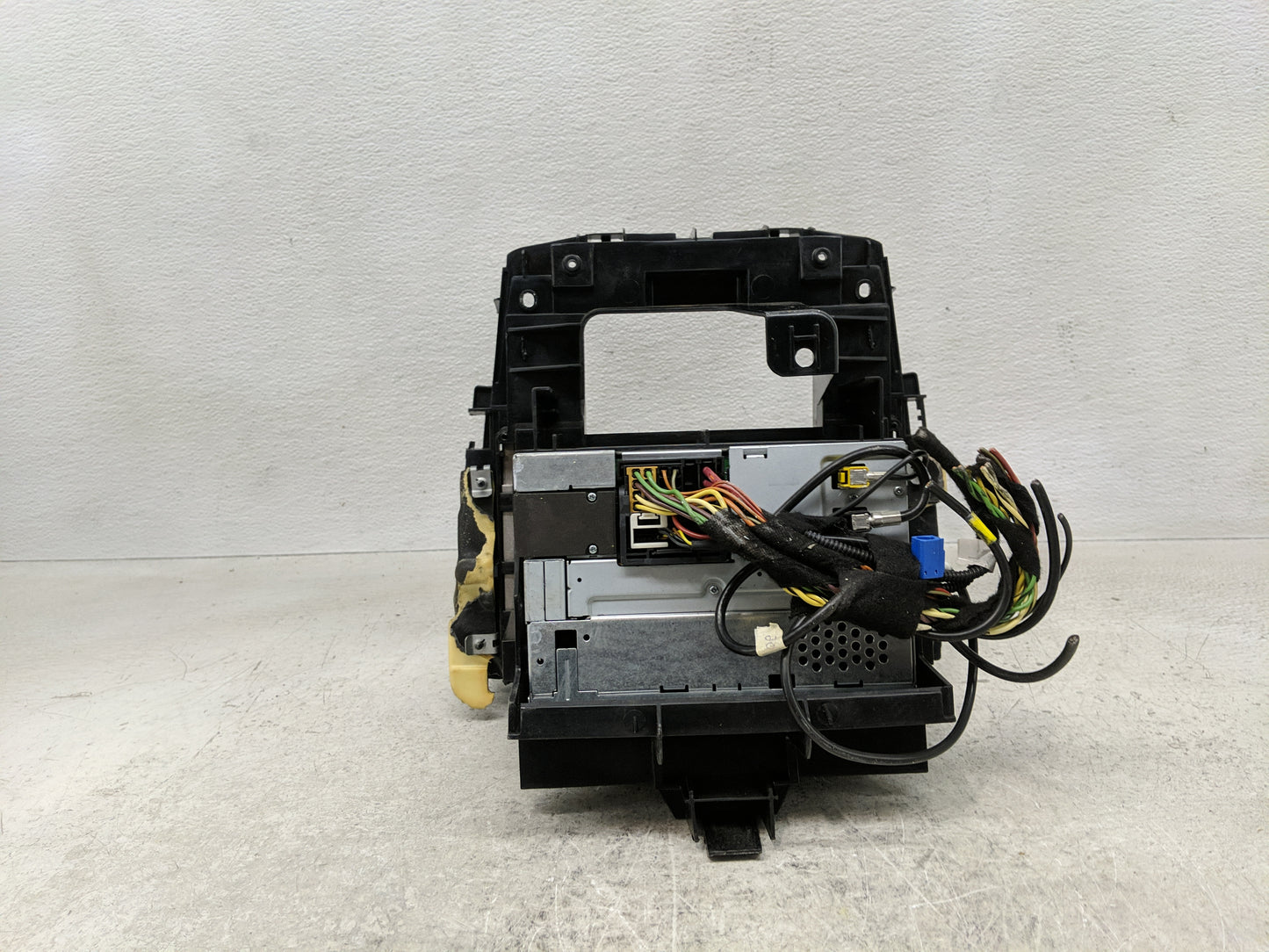 2006-2007 Mercedes-Benz R350 Radio AM FM Cd Player Receiver Replacement P/N:18111692 A251870358980 Fits Fits 2006 2007 OEM U