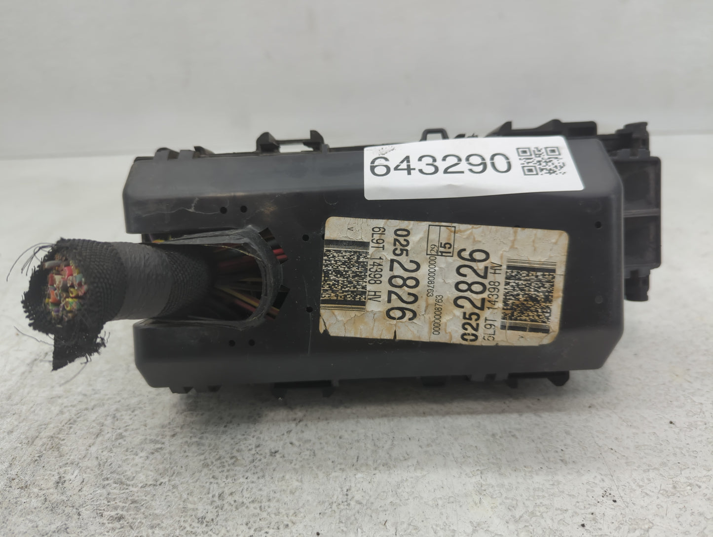 2002-2010 Mercury Mountaineer Fusebox Fuse Box Panel Relay Module P/N:6L9T 14398 HV 0252826 Fits OEM Used Auto Parts - Oemus