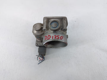 2003-2006 Nissan 350z Throttle Body P/N:RME70-04 Fits Fits 2002 2003 2004 2005 2006 OEM Used Auto Parts