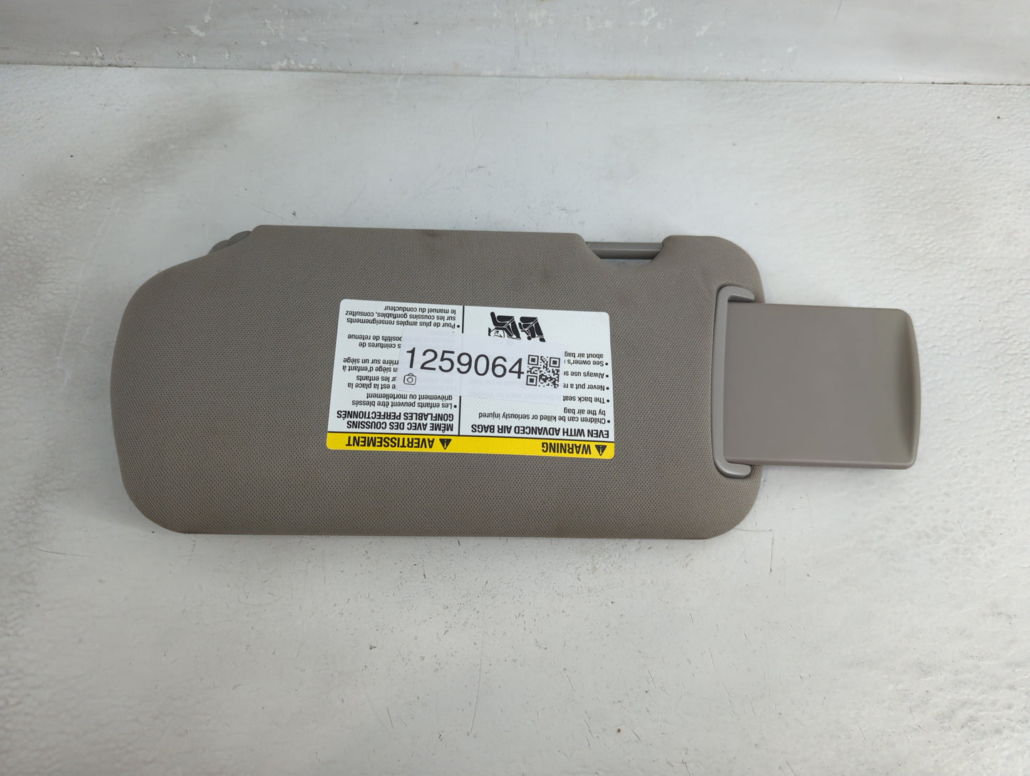 2005-2006 Nissan Altima Sun Visor Shade Replacement Passenger Right Mirror Fits Fits 2005 2006 OEM Used Auto Parts - Oemused