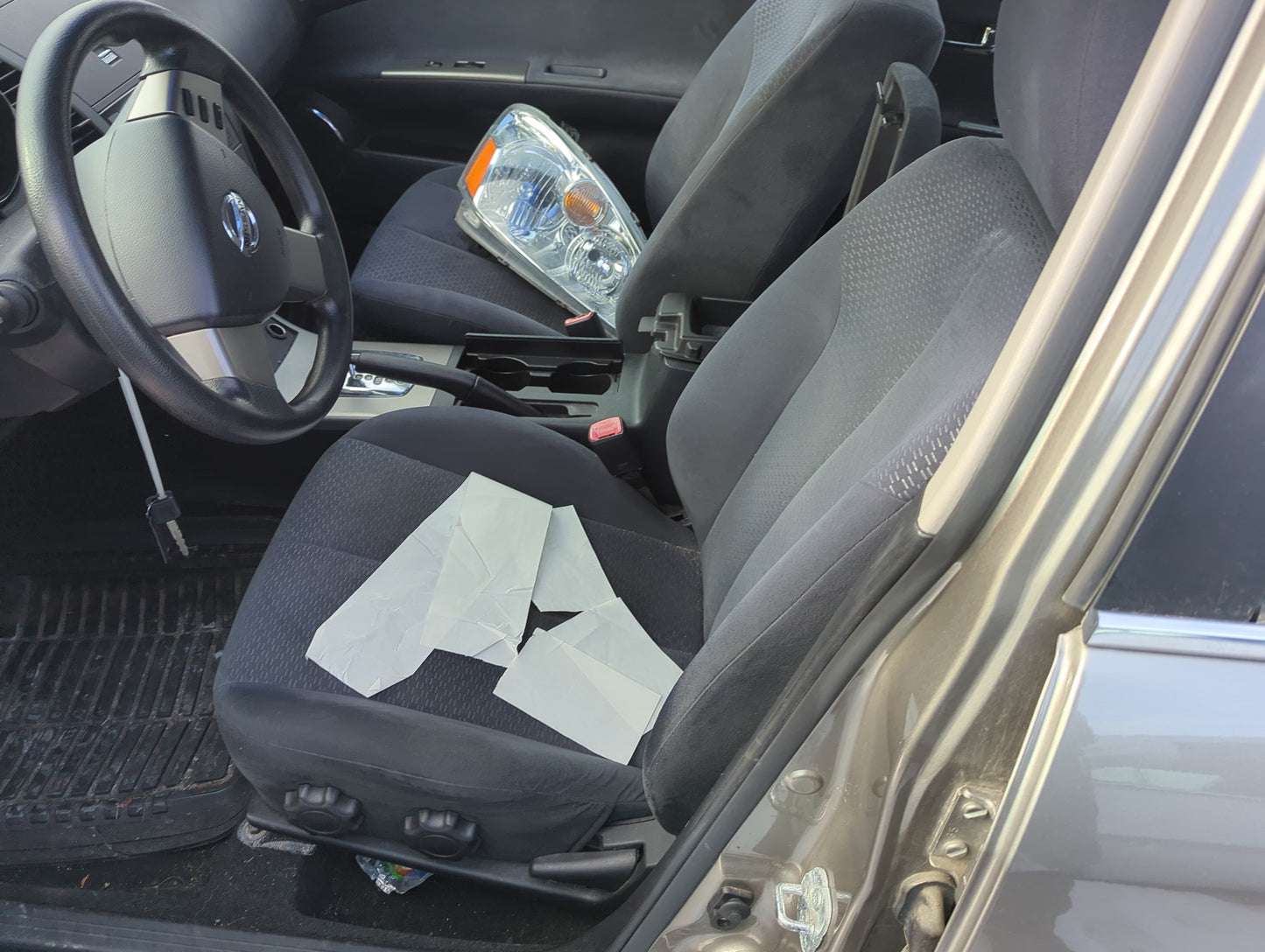 2005-2006 Nissan Altima Driver Front Seat Oem - Oemusedautoparts1.com