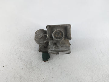 2002-2006 Nissan Altima Throttle Body P/N:RME60-05 576-01, SERA576-01, RME60-06 Fits Fits 2002 2003 2004 2005 2006 OEM Used Auto Parts