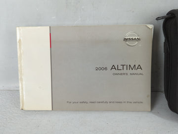 2006 Nissan Altima Owners Manual Book Guide P/N:OM6E-0L31U0 OEM Used Auto Parts