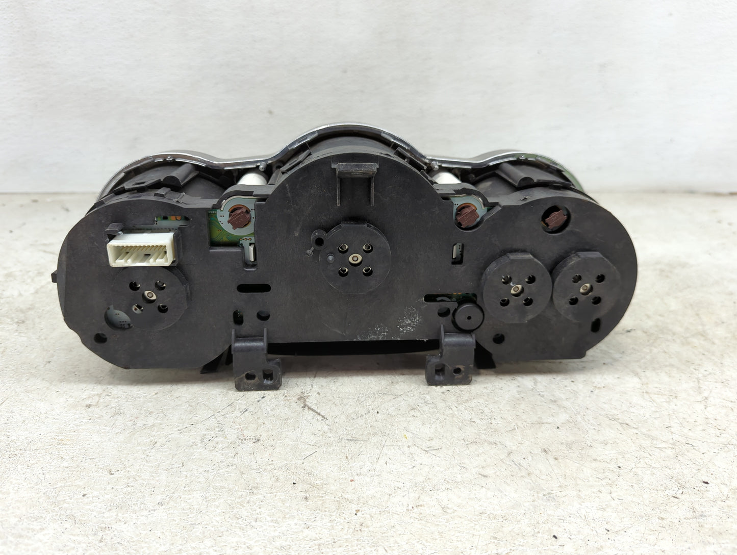 2006 Nissan Maxima Instrument Cluster Speedometer Gauges Fits OEM Used Auto Parts - Oemusedautoparts1.com