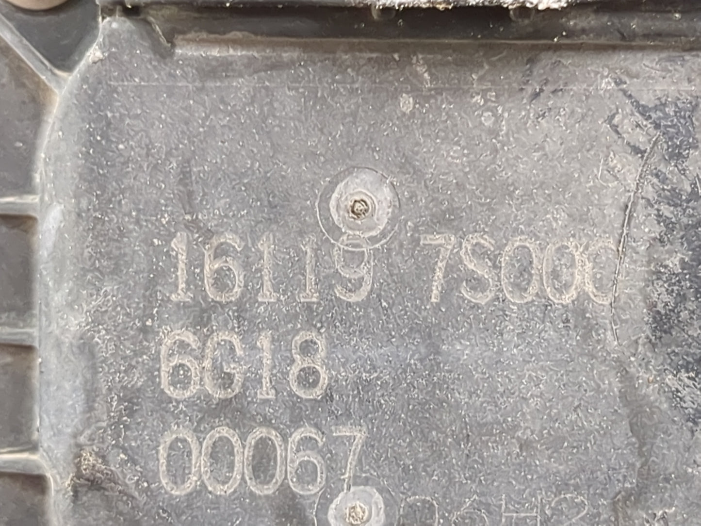 2004-2012 Nissan Titan Throttle Body P/N:16119 7S000 Fits Fits 2004 2005 2006 2007 2008 2009 2010 2011 2012 2013 2014 OEM Us