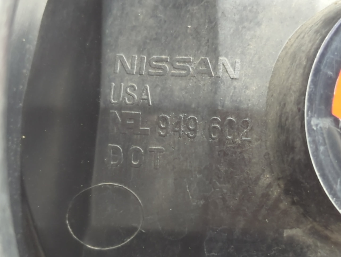 2005-2015 Nissan Xterra Tail Light Assembly Passenger Right OEM P/N:949 602 Fits OEM Used Auto Parts - Oemusedautoparts1.com