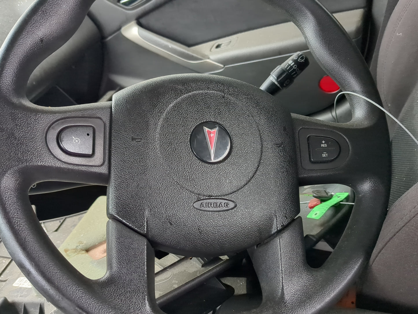 2005-2006 Pontiac G6 Air Bag Driver Left Steering Wheel Mounted - Oemusedautoparts1.com
