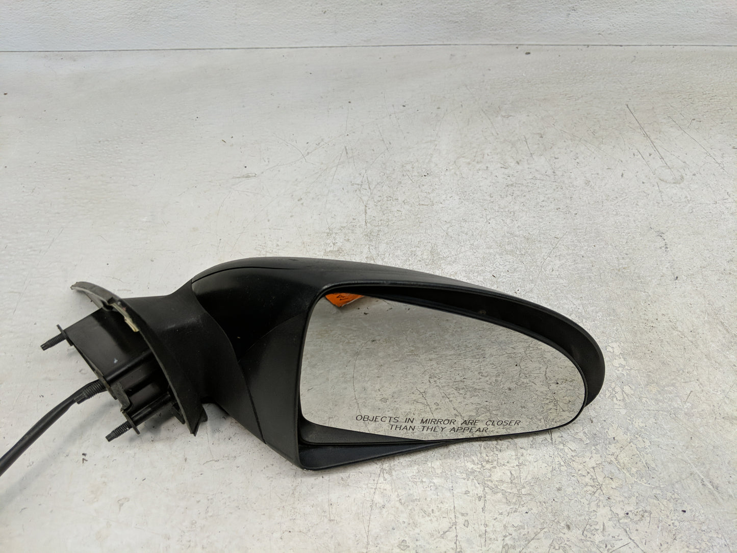 2005-2009 Pontiac G6 Passenger Right Side View Manual Door Mirror Black - Oemusedautoparts1.com