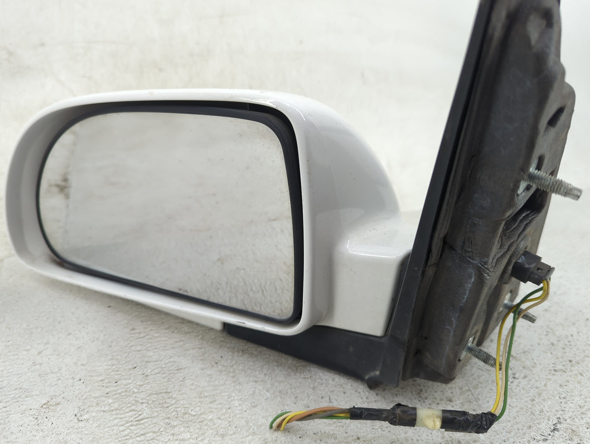2006 Pontiac Torrent Driver Side View Mirror - Left Door Mirror OEM Used - Oemusedautoparts1.com