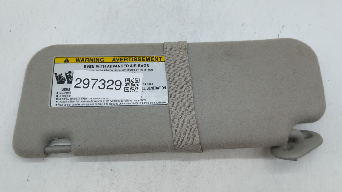 2005-2008 Pontiac Vibe Sun Visor Shade Replacement Passenger Right Mirror Fits Fits 2005 2006 2007 2008 OEM Used Auto Parts