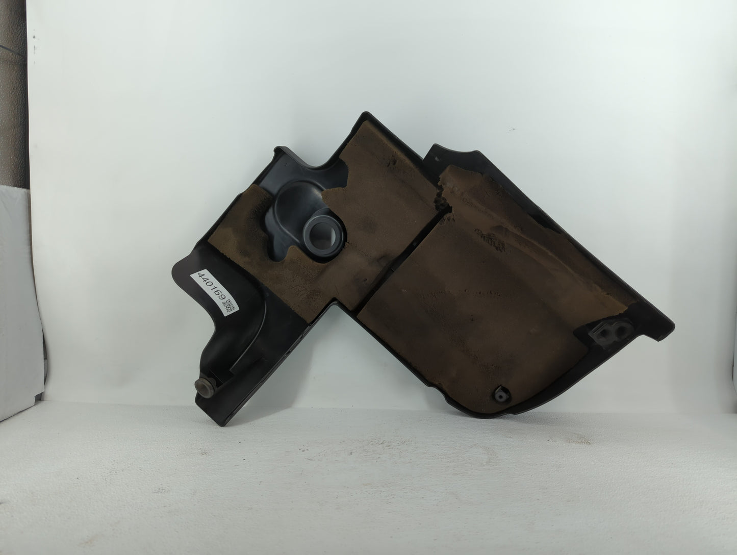 2006 Saturn Ion Engine Cover - Oemusedautoparts1.com