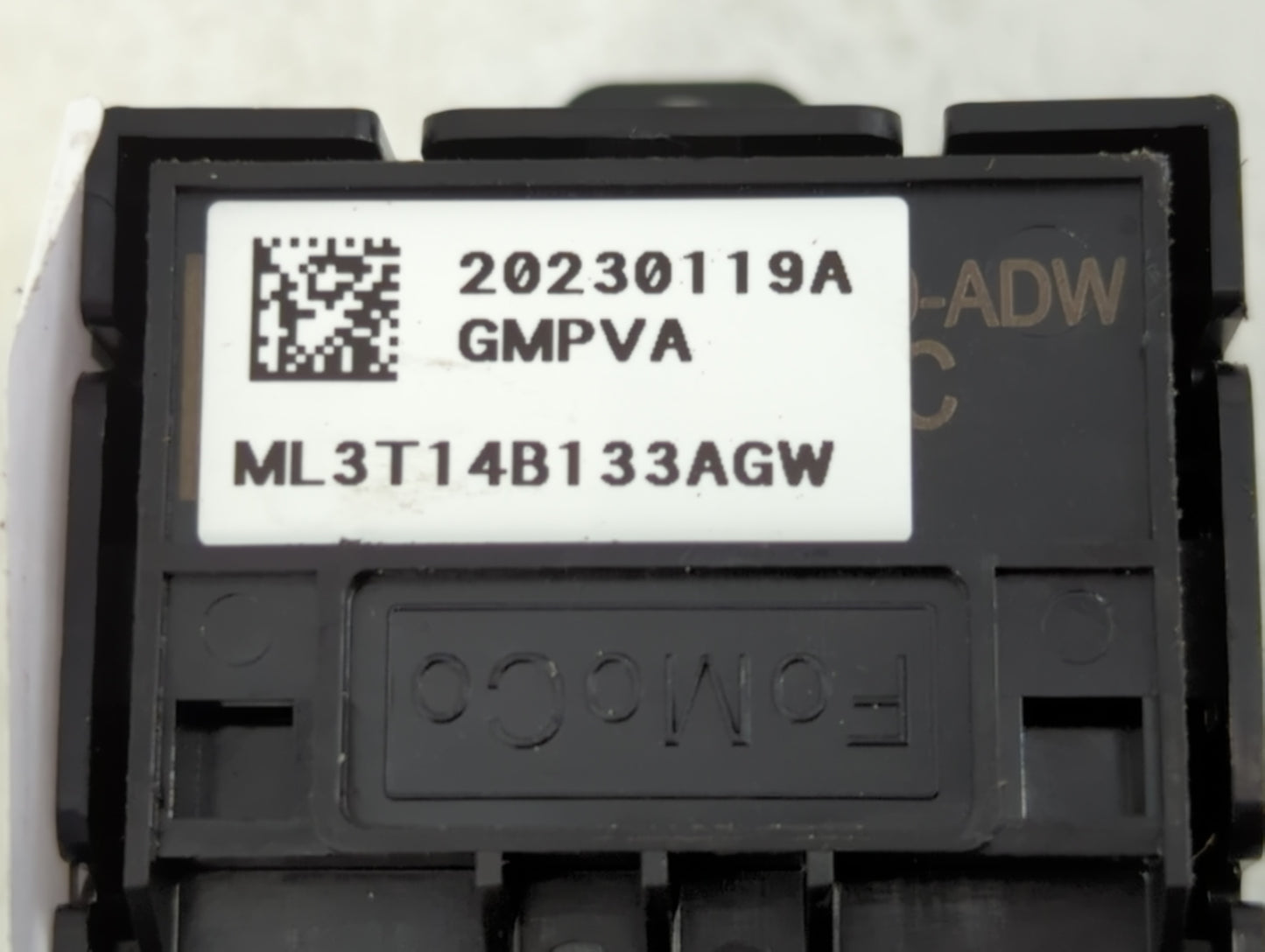 2006-2007 Saturn Vue Master Power Window Switch Replacement Driver Side Left P/N:20230119A 22720230 Fits Fits 2006 2007 OEM