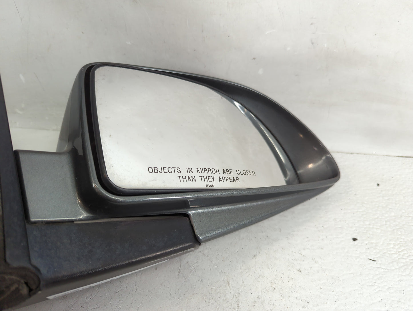 2004-2007 Saturn Vue Side Mirror Replacement Passenger Right View Door Mirror P/N:9435714 Fits Fits 2004 2005 2006 2007 OEM