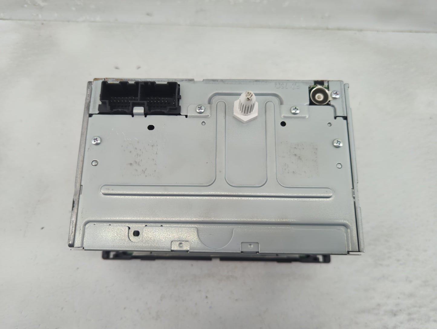 2006-2007 Saturn Vue Radio AM FM Cd Player Receiver Replacement P/N:15850680 Fits Fits 2006 2007 OEM Used Auto Parts - Oemus