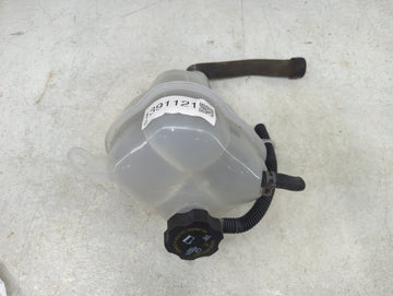 2002-2007 Saturn Vue Radiator Coolant Overflow Expansion Tank Bottle