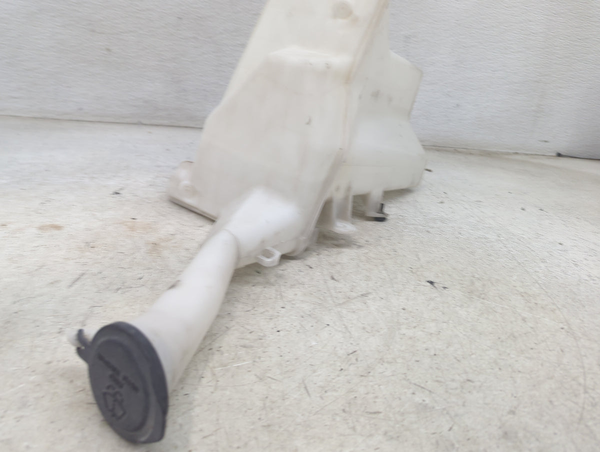2004-2006 Scion Xb Windshield Washer Fluid Reservoir Bottle Oem - Oemusedautoparts1.com