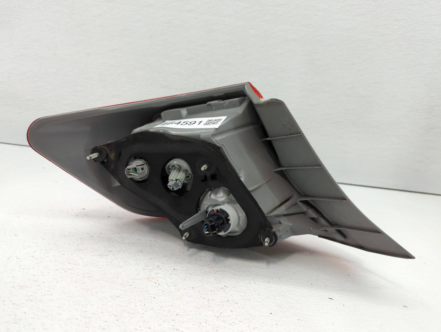 2006 Subaru B9 Tribeca Tail Light Assembly Passenger Right OEM P/N:2XL 946 095 Fits OEM Used Auto Parts - Oemusedautoparts1.