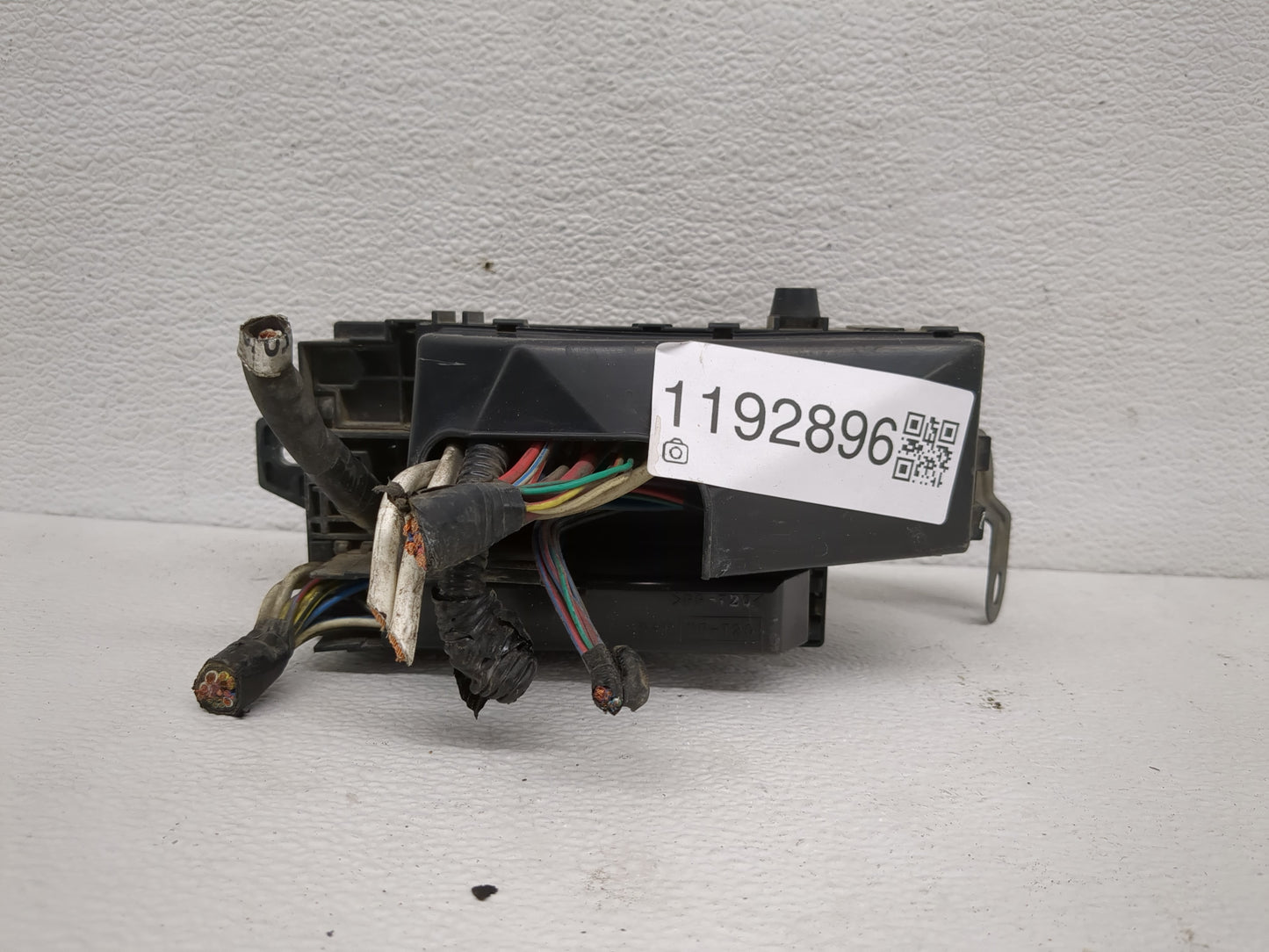 2006 Subaru Forester Fusebox Fuse Box Panel Relay Module P/N:82231SA500 Fits OEM Used Auto Parts - Oemusedautoparts1.com
