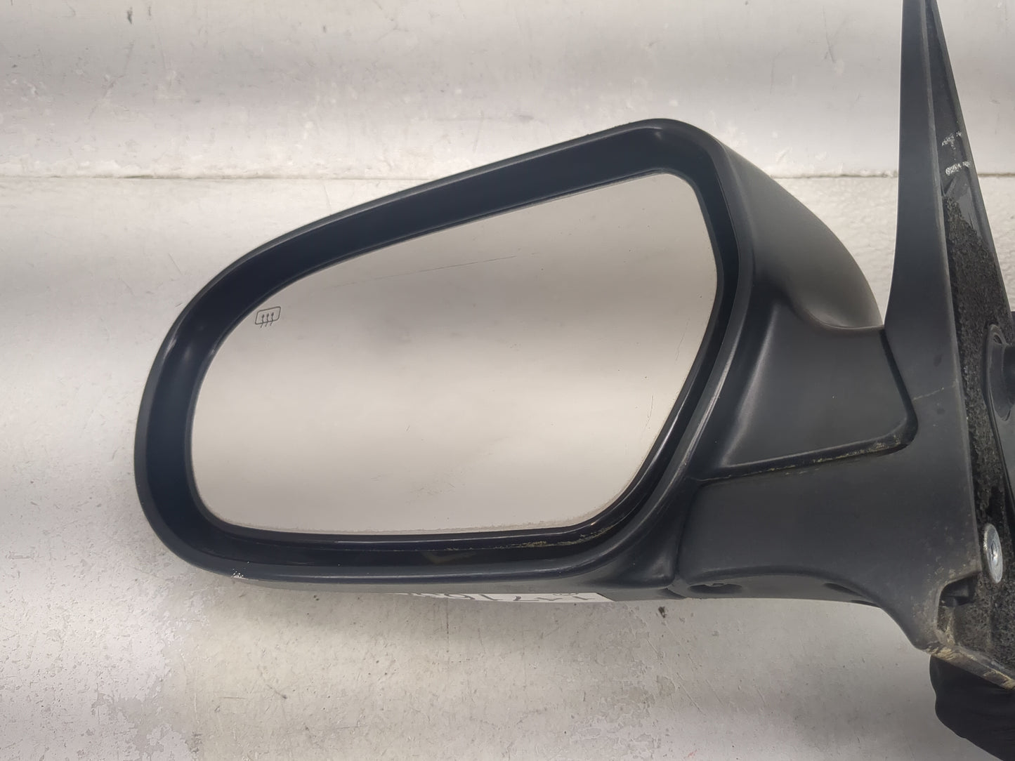 2005-2009 Subaru Legacy Driver Side View Mirror - Left Door Mirror OEM Used - Oemusedautoparts1.com
