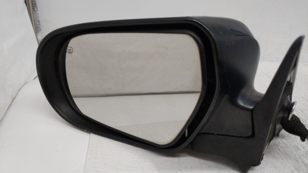 2006 Subaru Legacy Driver Side View Mirror - Left Door Mirror OEM Used - Oemusedautoparts1.com