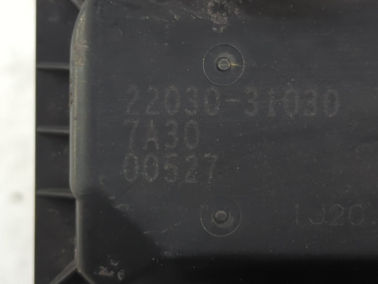 2005-2018 Toyota Avalon Throttle Body P/N:22030-0P050 22030-31030 Fits OEM Used Auto Parts - Oemusedautoparts1.com