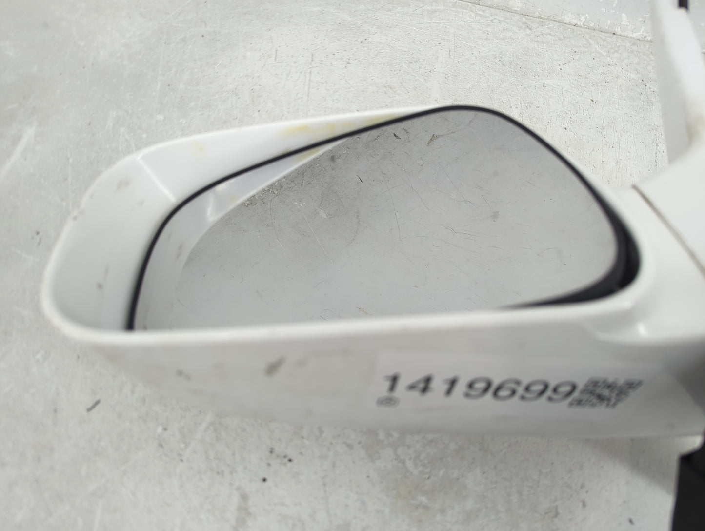2002-2006 Toyota Camry Driver Side View Mirror - Left Door Mirror OEM Used - Oemusedautoparts1.com