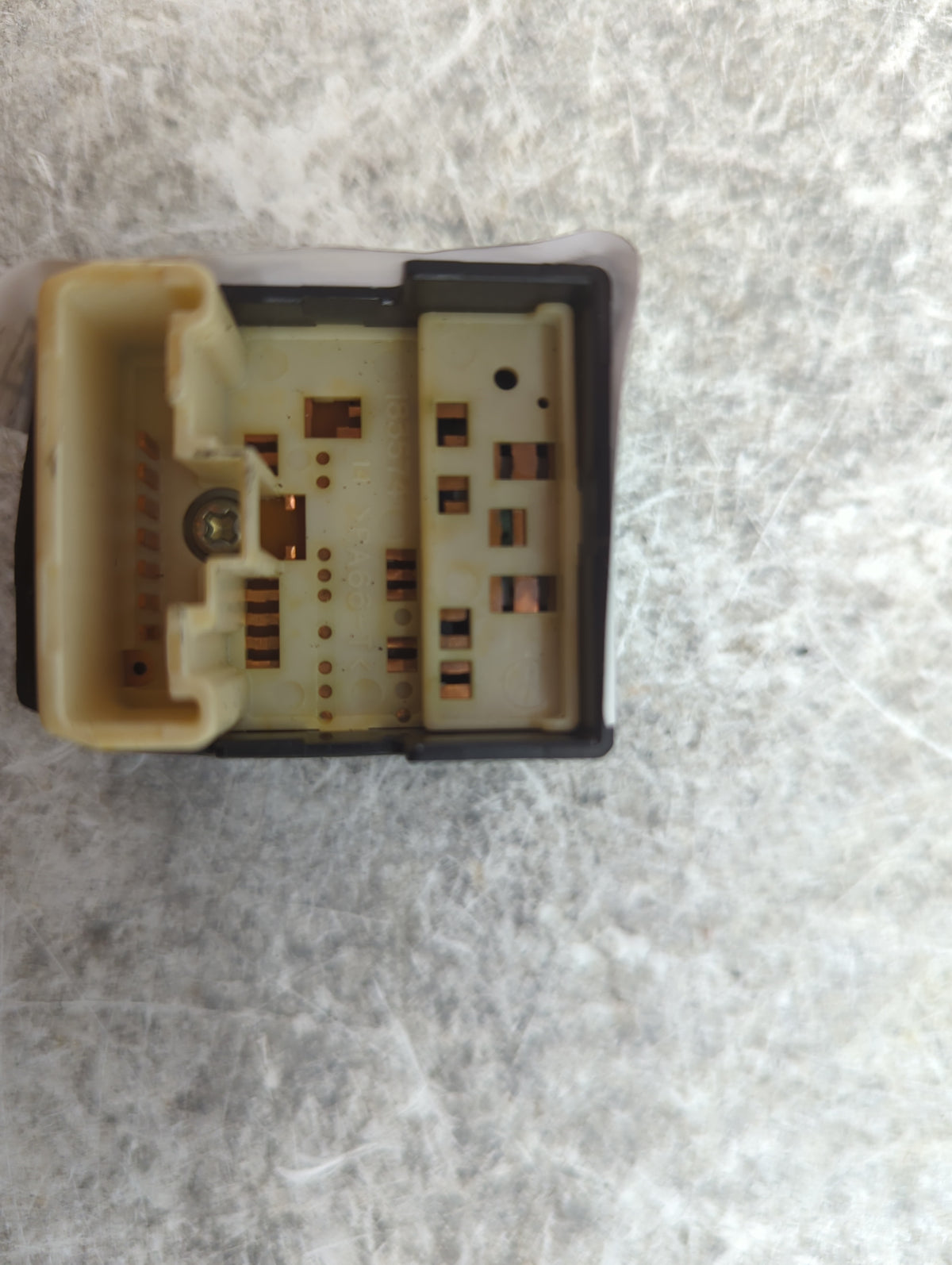 2002-2006 Toyota Camry Master Power Window Switch Replacement Driver Side Left P/N:183574 Fits OEM Used Auto Parts - Oemused