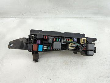 2004-2008 Toyota Corolla Fusebox Fuse Box Panel Relay Module P/N:82662-02110 Fits Fits 2004 2005 2006 2007 2008 OEM Used Auto Parts