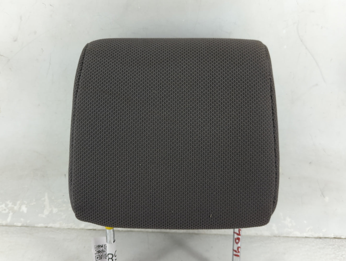 2005-2008 Toyota Matrix Headrest Head Rest Front Driver Passenger Seat Fits Fits 2005 2006 2007 2008 OEM Used Auto Parts - O