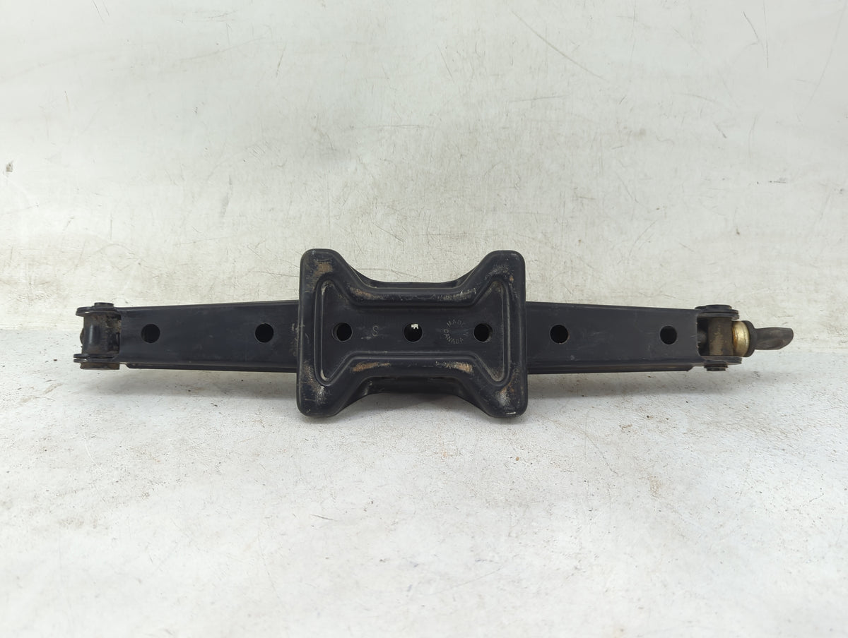 2006 Toyota Rav4 Spare Scissor Car Jack Black - Oemusedautoparts1.com