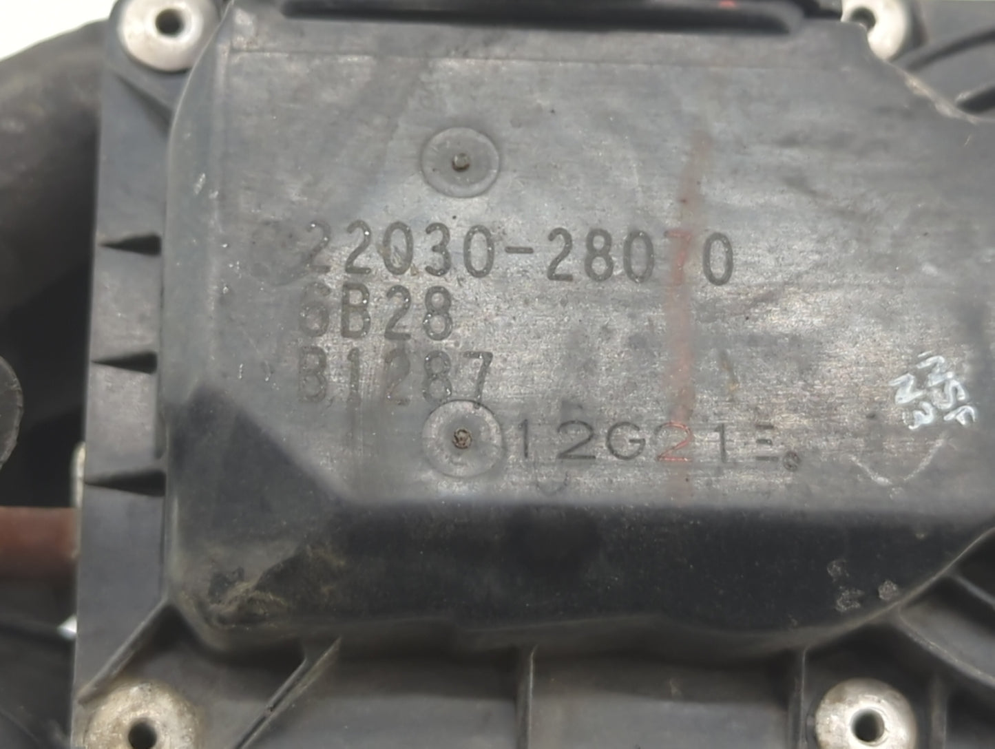 2006-2008 Toyota Rav4 Throttle Body P/N:22030-28070 22030-0H030 Fits Fits 2006 2007 2008 2009 2010 2011 2012 2013 2014 2015