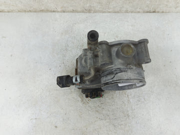 2004-2006 Toyota Sienna Throttle Body P/N:22030-0A020 Fits Fits 2003 2004 2005 2006 2007 2008 2009 2010 OEM Used Auto Parts
