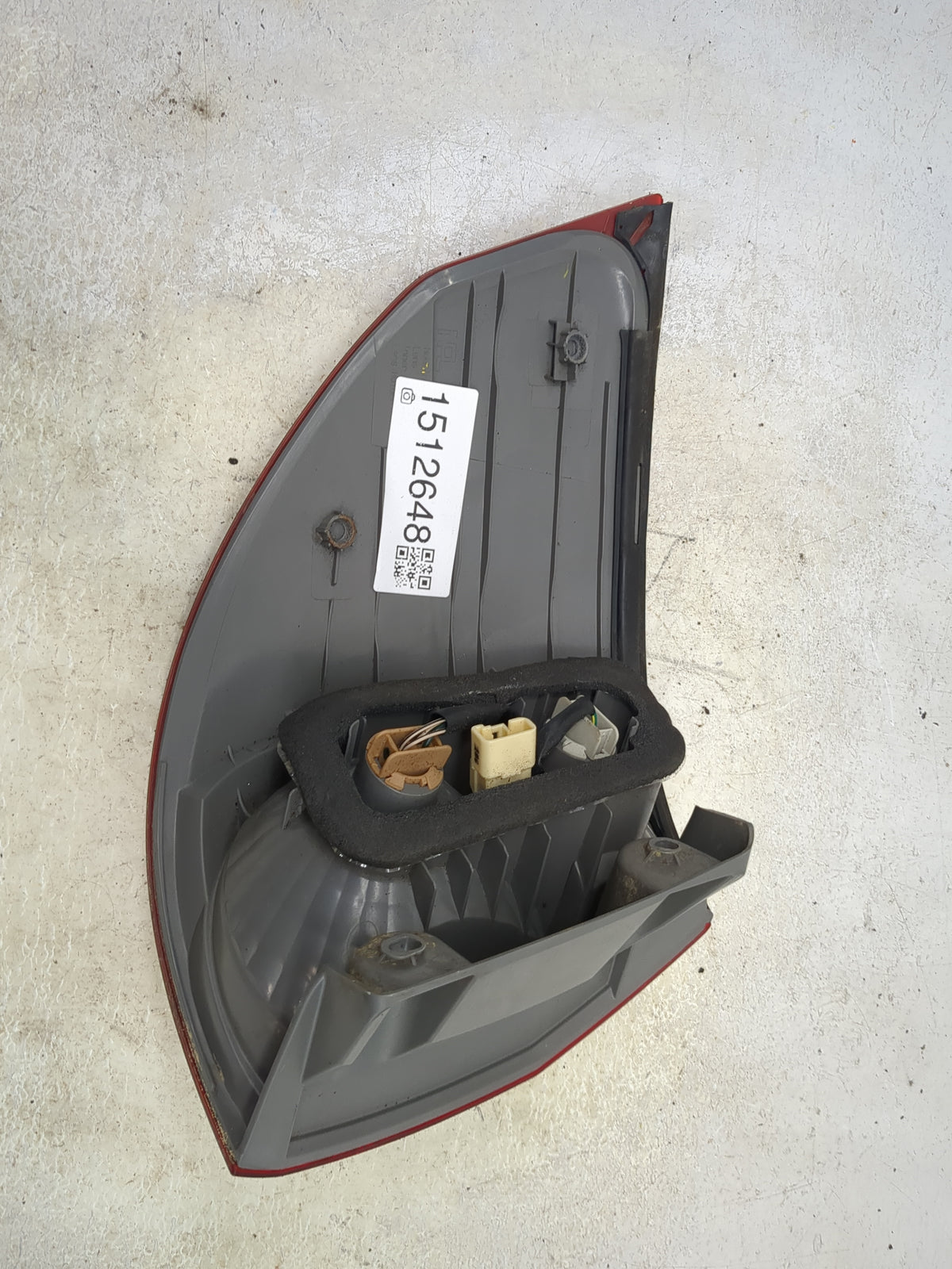 2006-2010 Toyota Sienna Tail Light Assembly Passenger Right OEM Fits Fits 2006 2007 2008 2009 2010 OEM Used Auto Parts - Oem