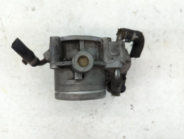 2006 Volkswagen Beetle Throttle Body P/N:07K 133 062 B Fits Fits 2005 OEM Used Auto Parts