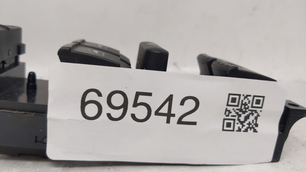 2006 Volkswagen Golf Master Power Window Switch Replacement Driver Side Left Fits OEM Used Auto Parts - Oemusedautoparts1.co