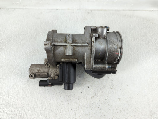 2005-2007 Volkswagen Jetta Throttle Body Fits Fits 2005 2006 2007 OEM Used Auto Parts
