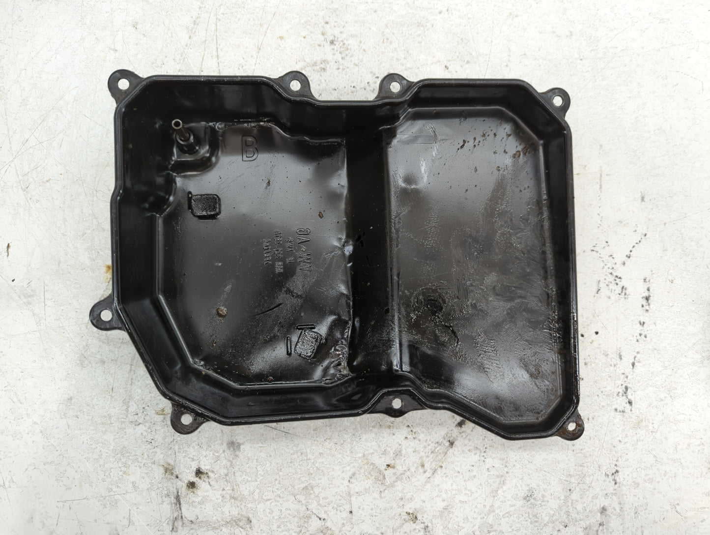 2005-2014 Volkswagen Jetta Engine Oil Pan P/N:09G 321 361A Fits Fits 2005 2006 2007 2008 2009 2010 2011 2012 2013 2014 OEM U