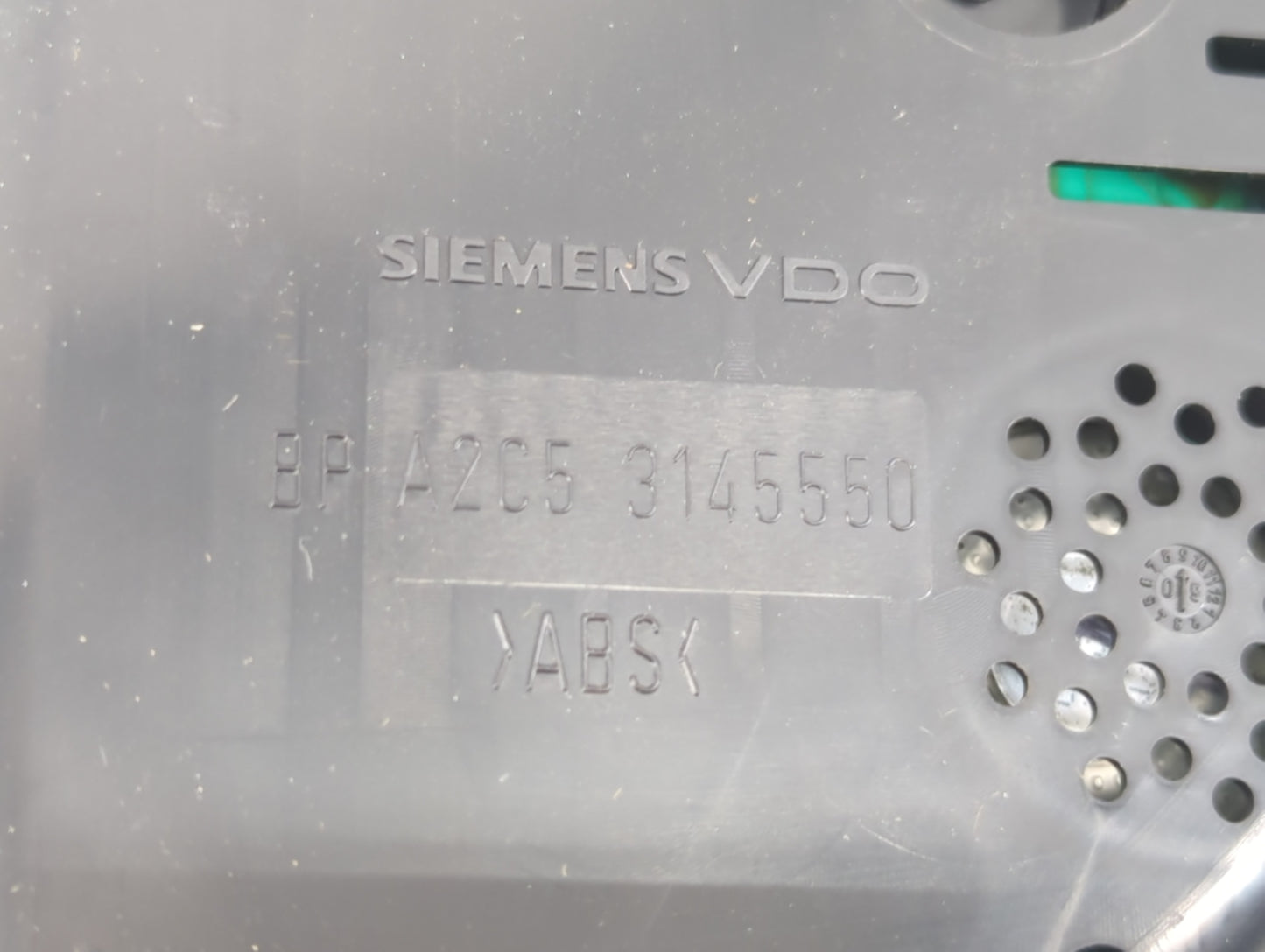 2006-2007 Volkswagen Passat Instrument Cluster Speedometer Gauges P/N:BP A2C5 3145550 Fits Fits 2006 2007 OEM Used Auto Part