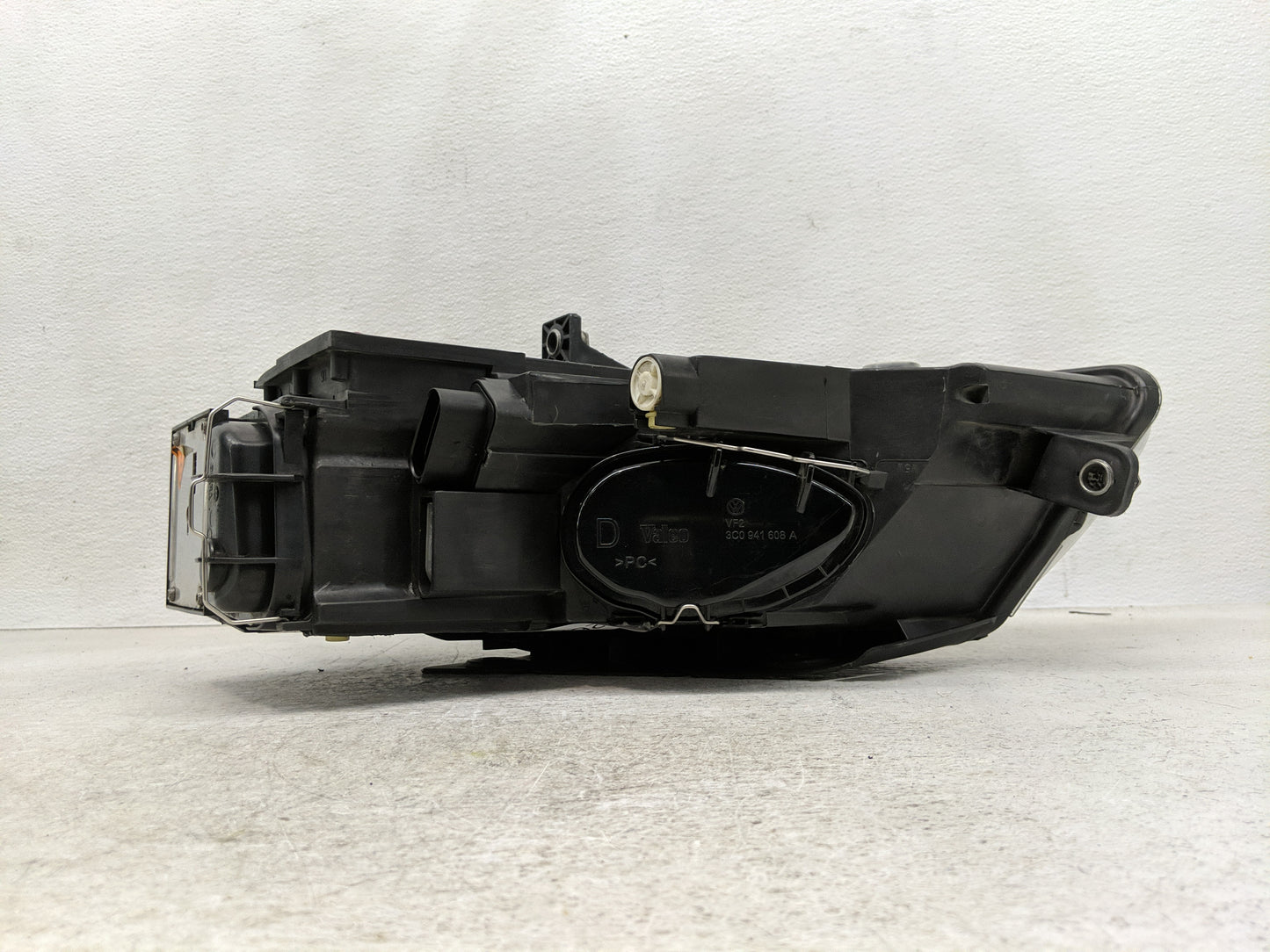 2006 Volkswagen Passat Passenger Right Oem Head Light Headlight Lamp - Oemusedautoparts1.com