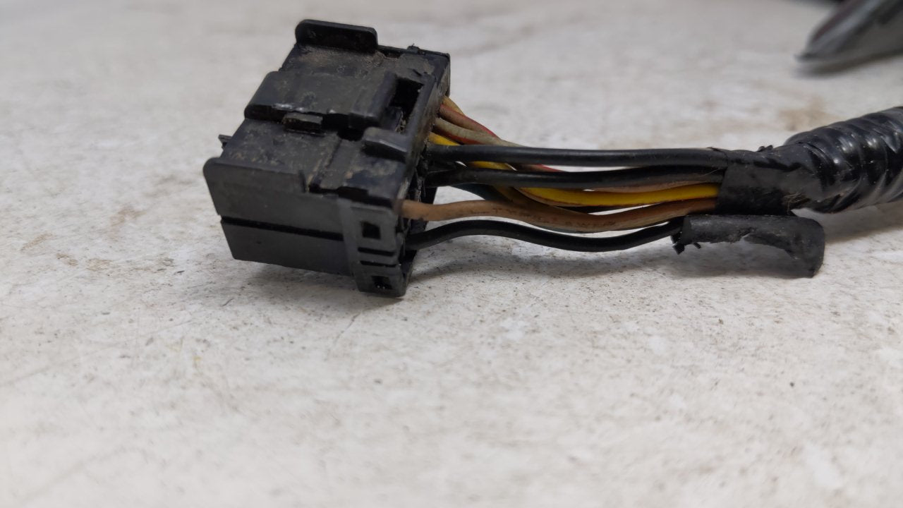 2006-2010 Volkswagen Passat Passenger Side View Mirror - Right Door Mirror OEM Used - Oemusedautoparts1.com