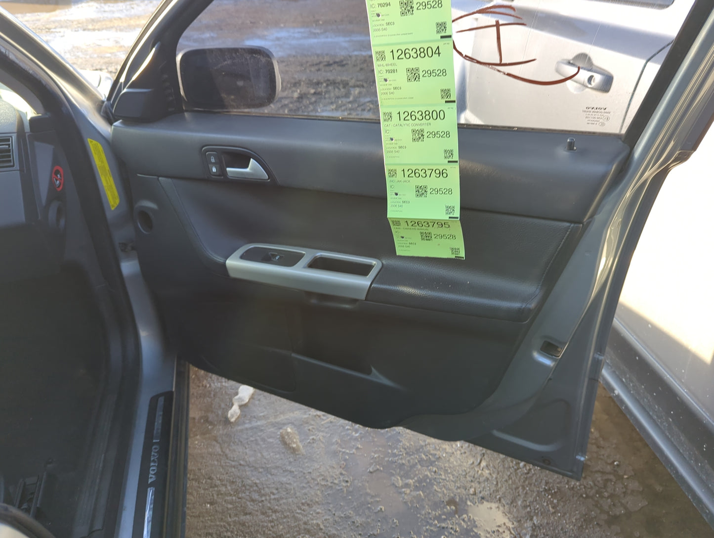 2006 Volvo S40 Front Right Passenger Interior Door Panel Trim - Oemusedautoparts1.com