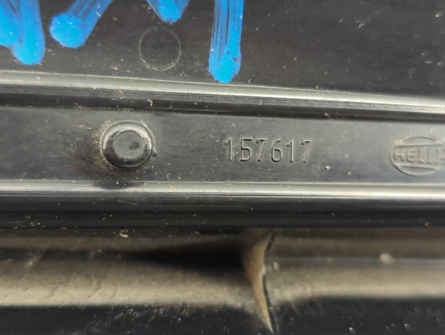 2003-2006 Volvo Xc90 Tail Light Assembly Driver Left OEM P/N:157617 Fits Fits 2003 2004 2005 2006 OEM Used Auto Parts - Oemu