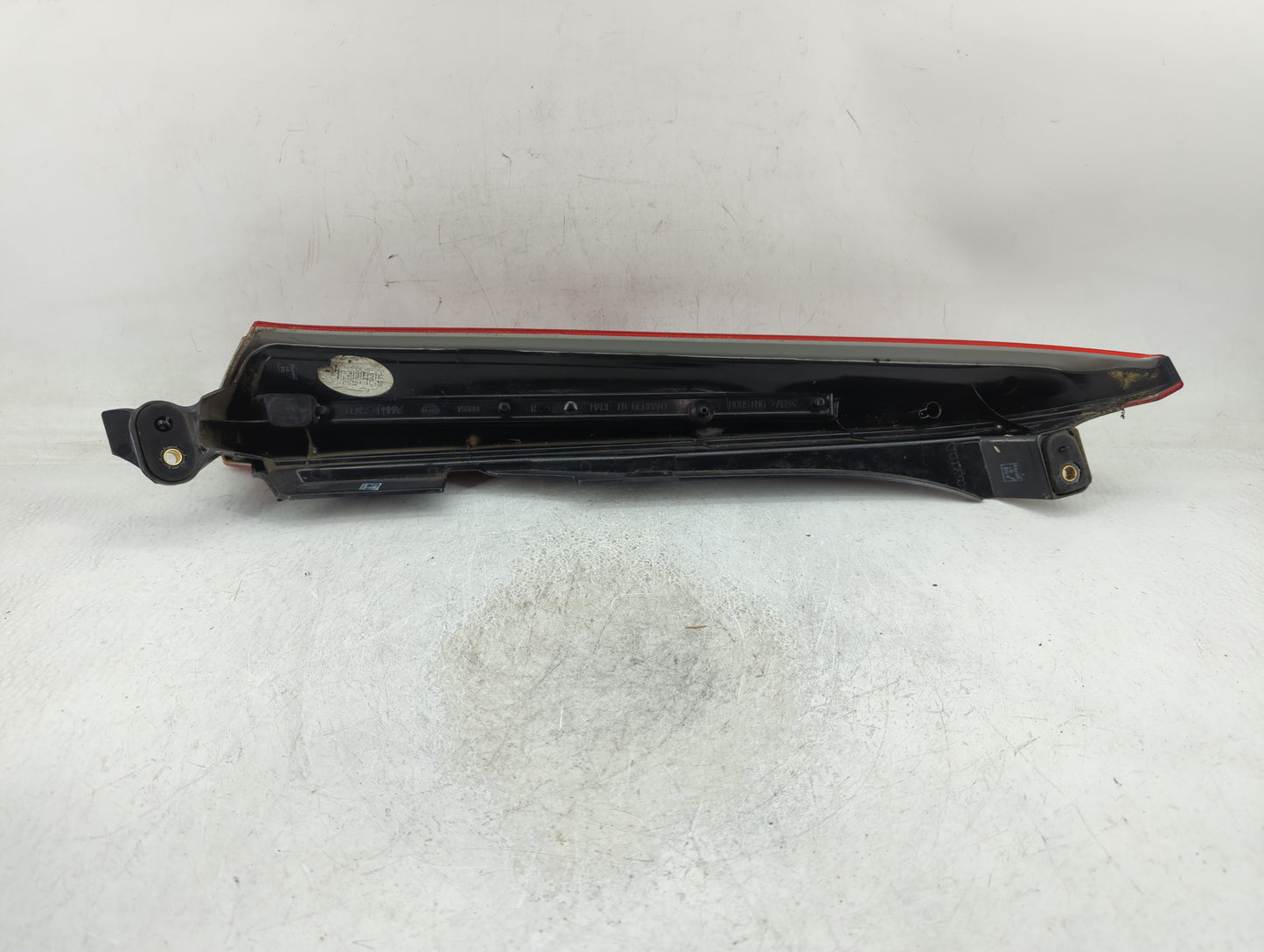2003-2006 Volvo Xc90 Tail Light Assembly Passenger Right OEM P/N:30678221 Fits Fits 2003 2004 2005 2006 OEM Used Auto Parts
