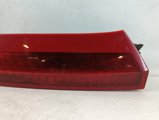 2003-2006 Volvo Xc90 Tail Light Assembly Passenger Right OEM P/N:30678221 Fits Fits 2003 2004 2005 2006 OEM Used Auto Parts