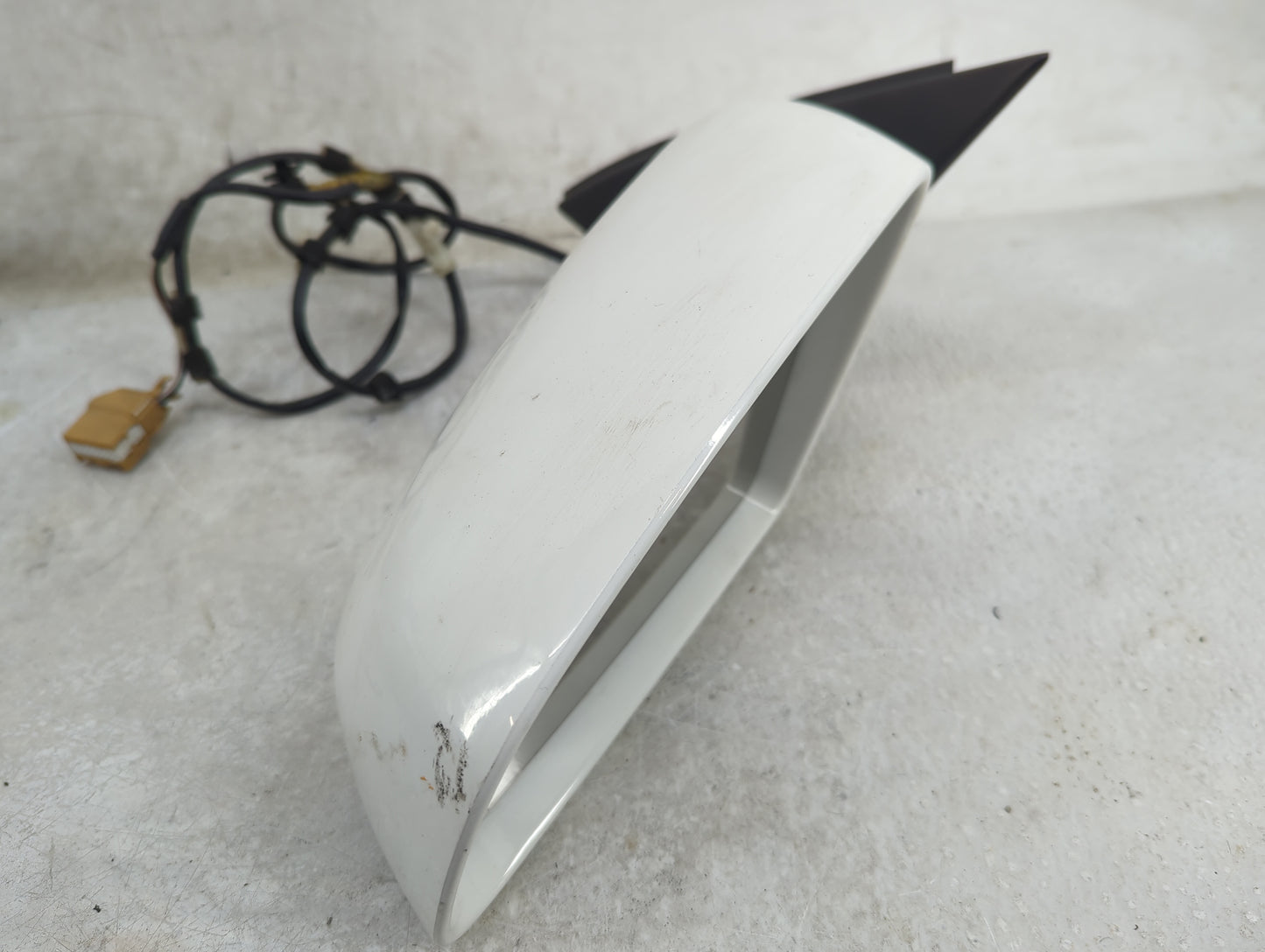 2002-2008 Audi A4 Driver Side View Mirror - Left Door Mirror OEM Used - Oemusedautoparts1.com
