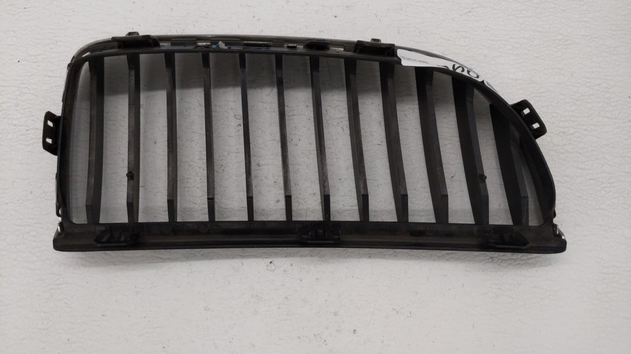 2007-2008 Bmw 328i Front Grille Bumper Not Included - Oemusedautoparts1.com