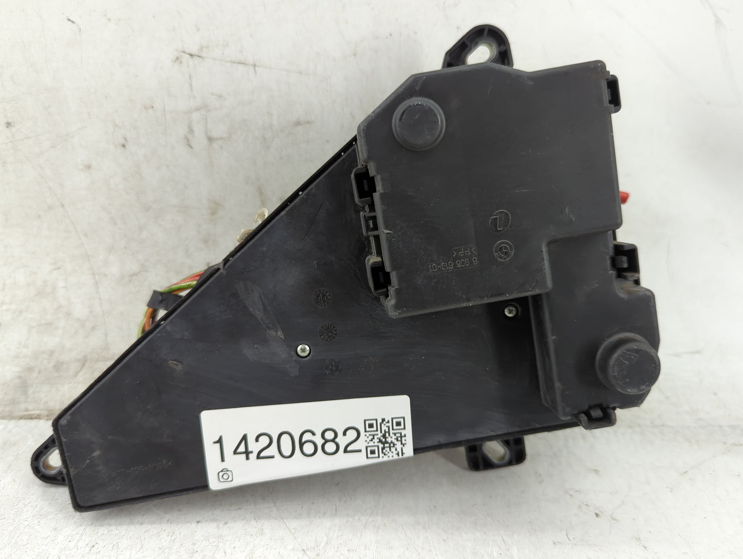 2006-2009 Bmw 550i Fusebox Fuse Box Panel Relay Module P/N:6906619-01 Fits Fits 2006 2007 2008 2009 2010 OEM Used Auto Parts