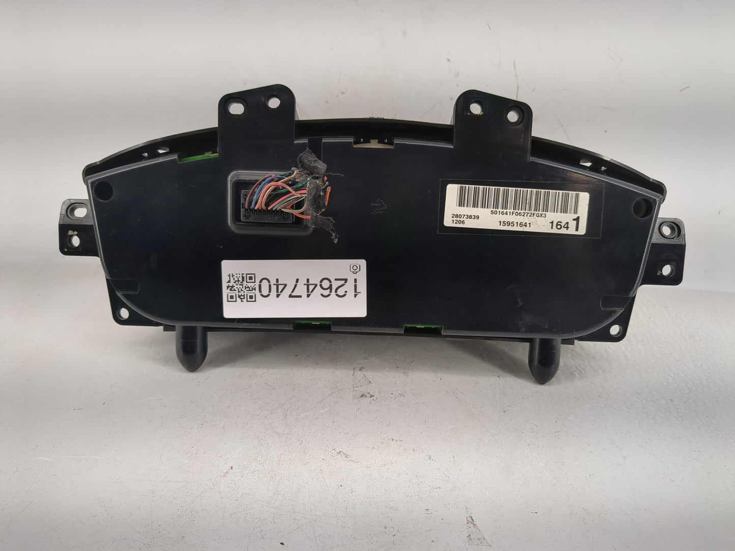 2007 Buick Lucerne Instrument Cluster Speedometer Gauges P/N:15951641 Fits OEM Used Auto Parts - Oemusedautoparts1.com