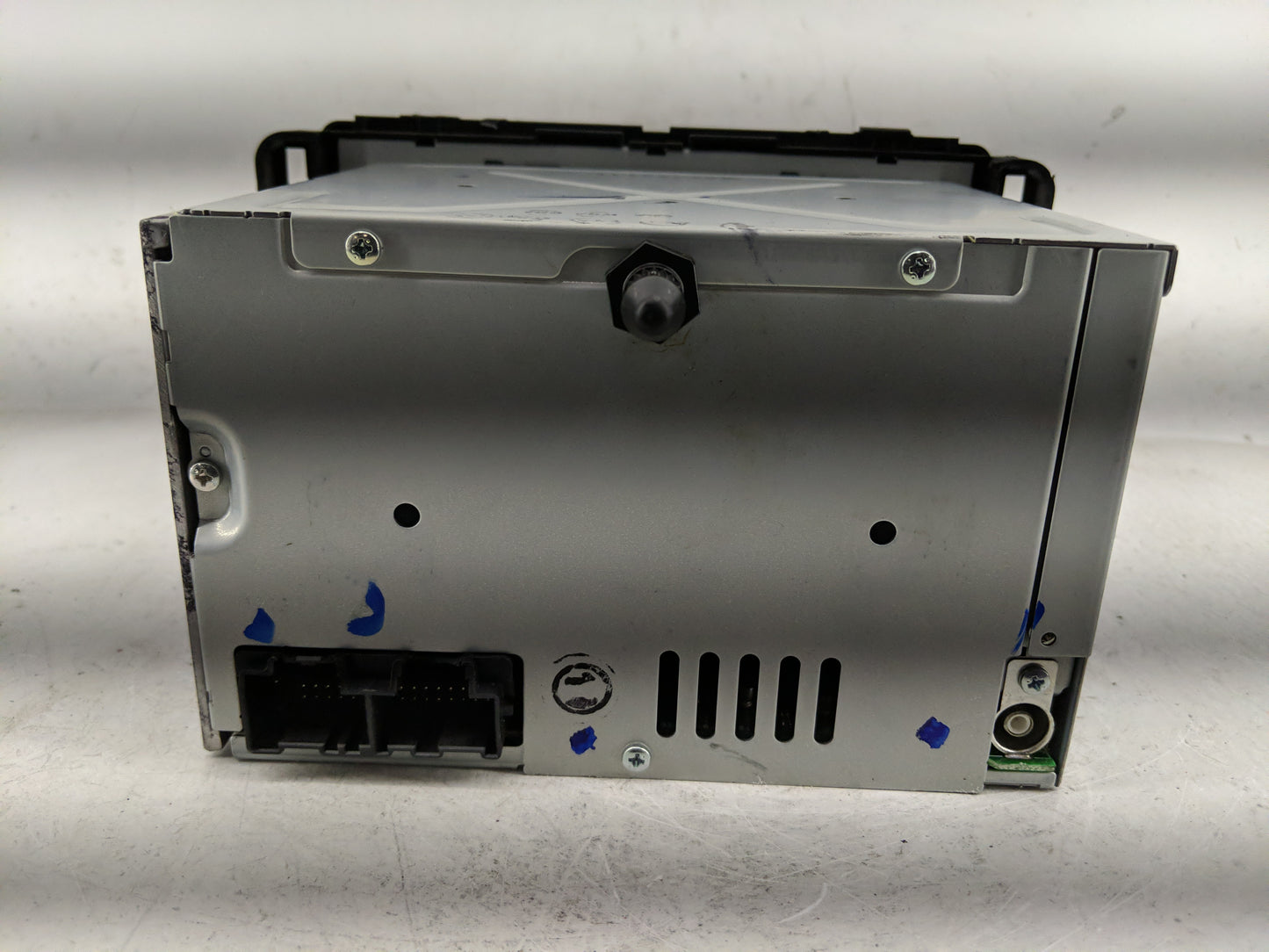 2007 Buick Lucerne Radio AM FM Cd Player Receiver Replacement P/N:25776333 15797875 Fits OEM Used Auto Parts - Oemusedautopa